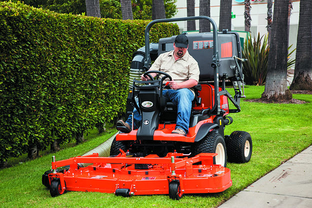 F3990_Mowing_Front-3